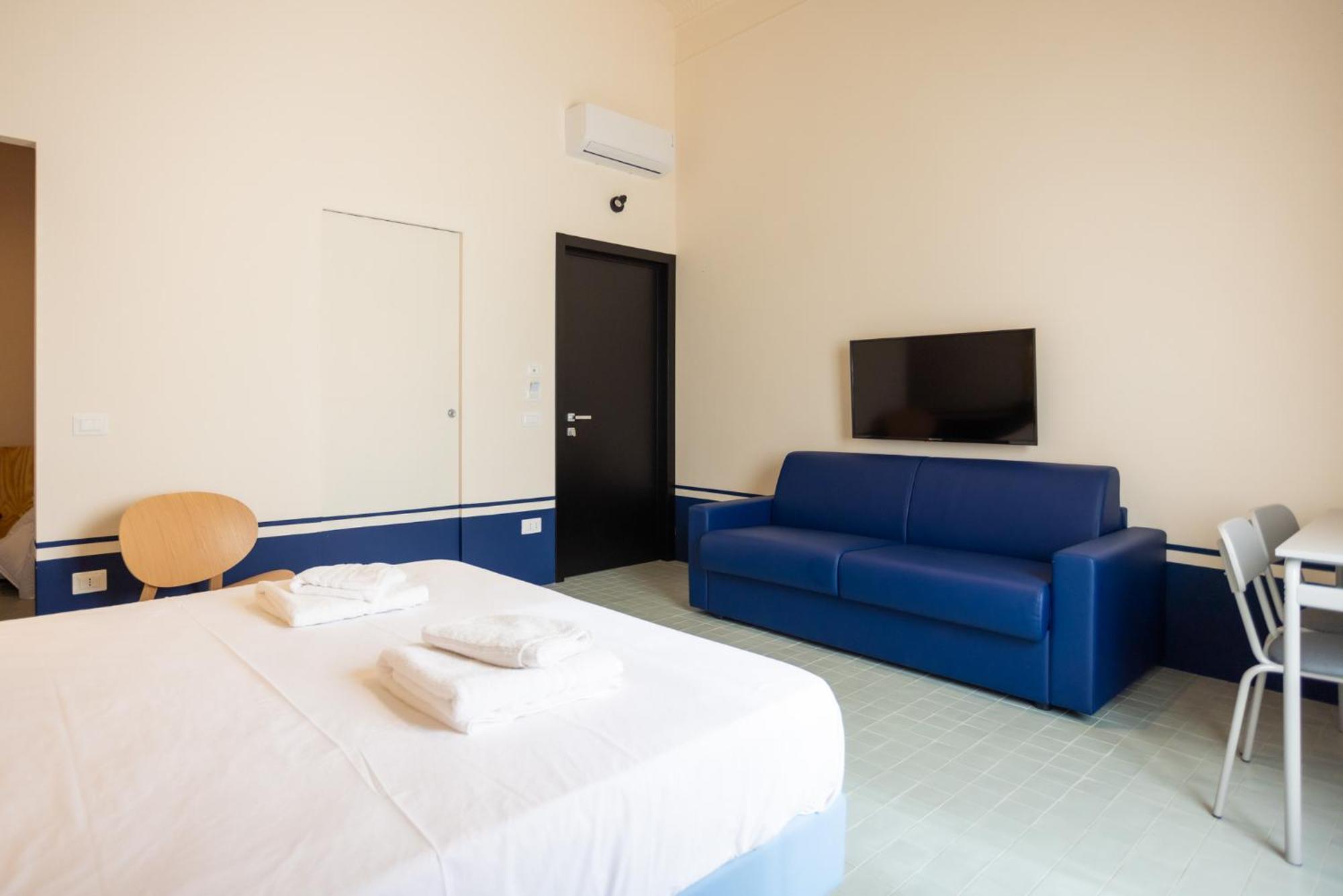 Hotel Don Vittorio A Chiaia à Naples Extérieur photo