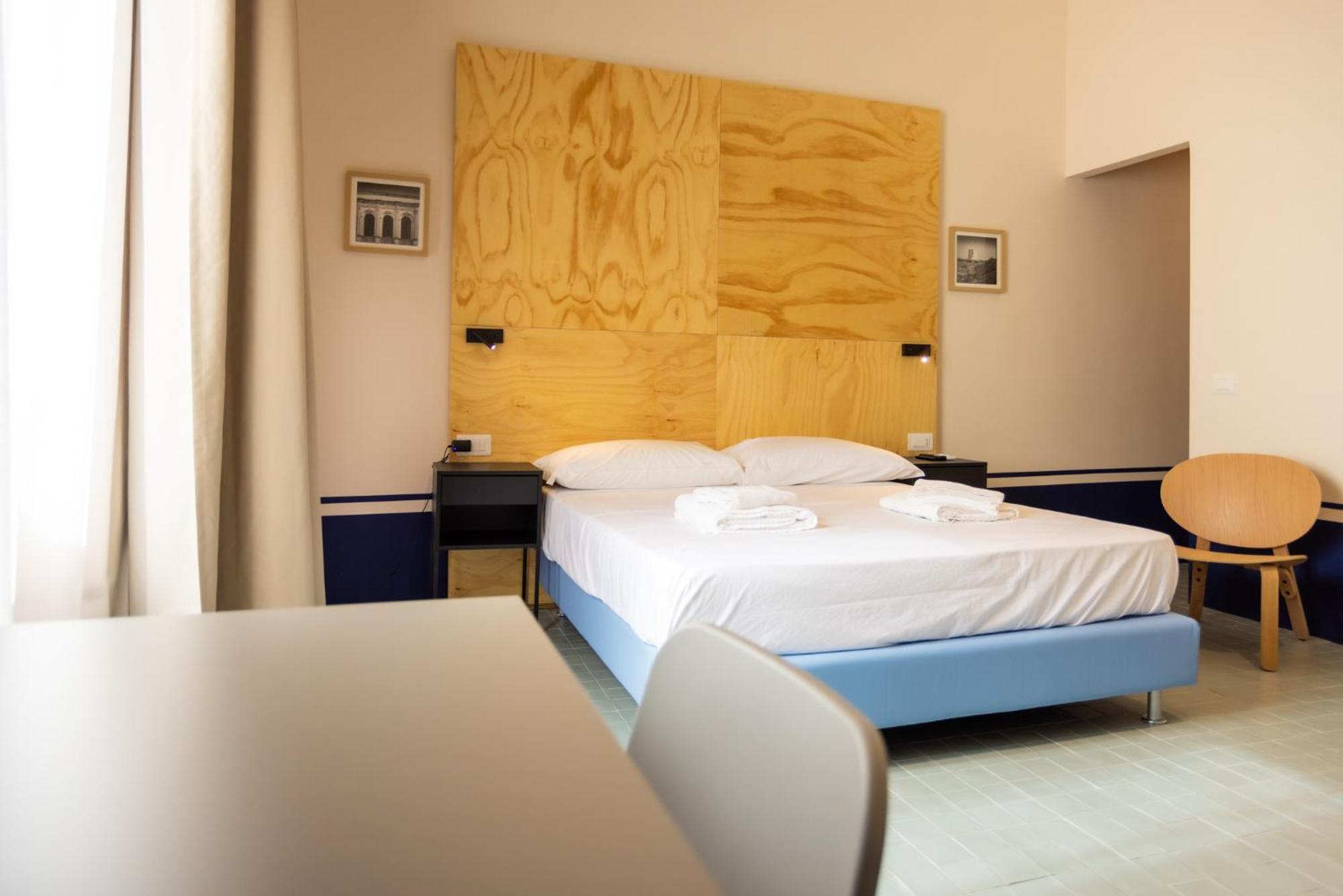 Hotel Don Vittorio A Chiaia à Naples Extérieur photo