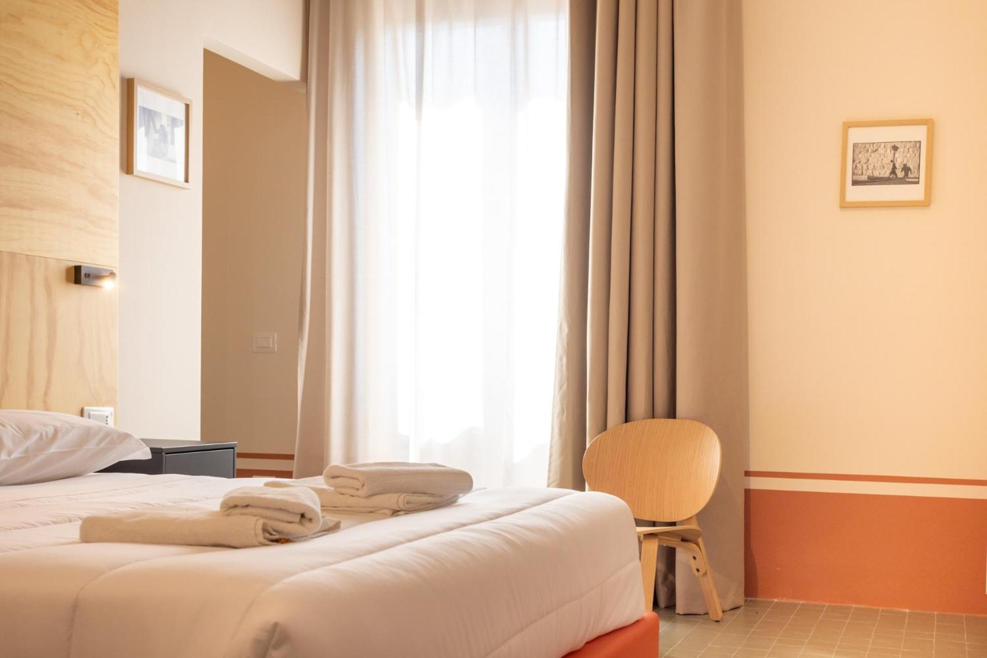 Hotel Don Vittorio A Chiaia à Naples Extérieur photo